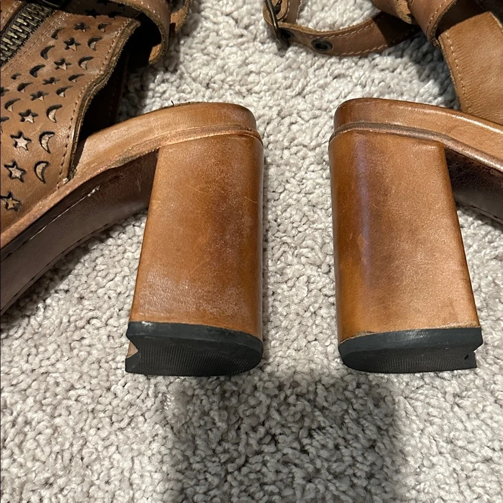 EUC Freebird Theresa Leather booties - Picture 8 of 12